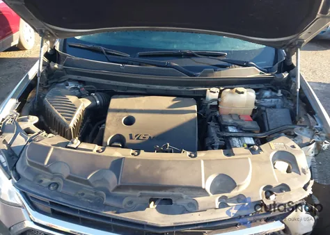 2018 Chevrolet Traverse Ls z USA, uszkodzony, nr VIN 1GNERFKW8JJ108885